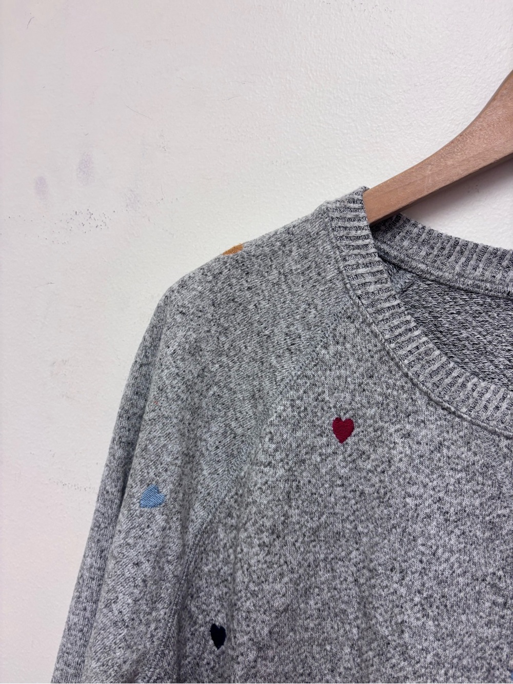 Rails Mika Heart Embroidery Sweatshirt - Picture 3 of 12